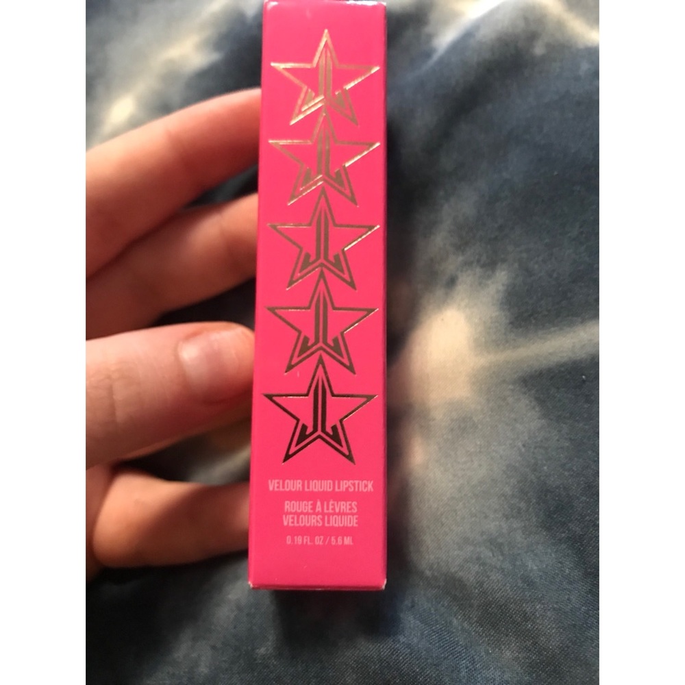 Jeffree Star velour liquid lipstick- Posh Spice